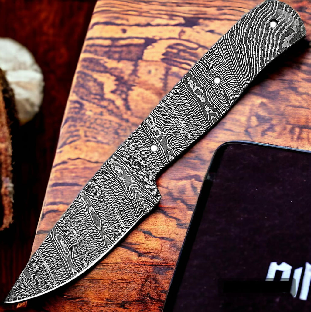 Damascus steel Full Tang Blank Blade Knife C310149