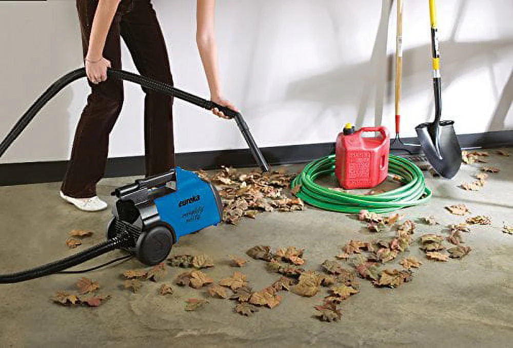 Blue Canister Vacuum Cleaner with 2 Bags R753