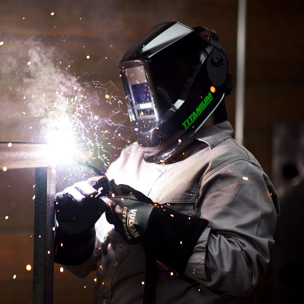 Auto-Darkening Welding Helmet A4834