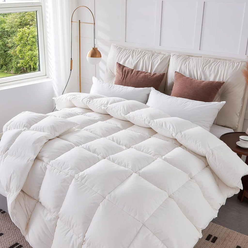 White 90 x 90 Inch Queen Size Down Comforter with Cotton Cover O466020