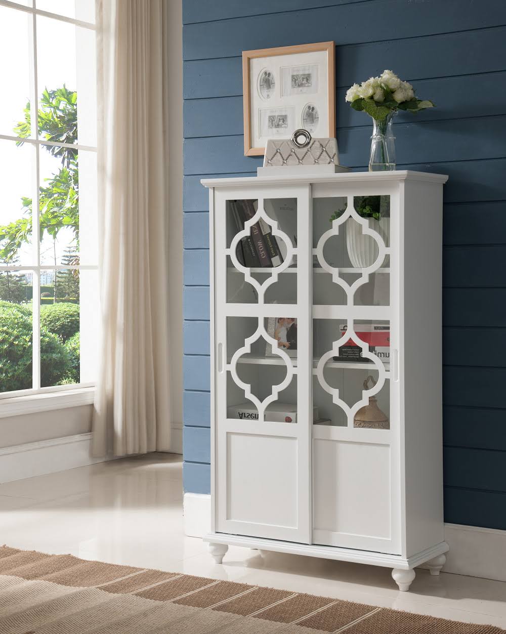 White Wood Curio Cabinet with Glass Sliding Doors N201