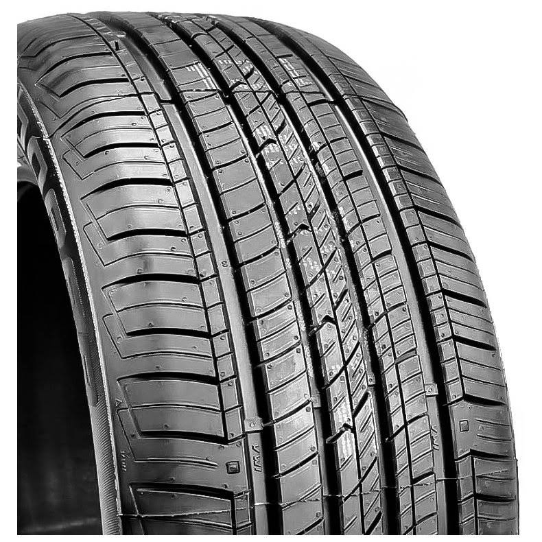 215/70R15 98T Tire Z882138