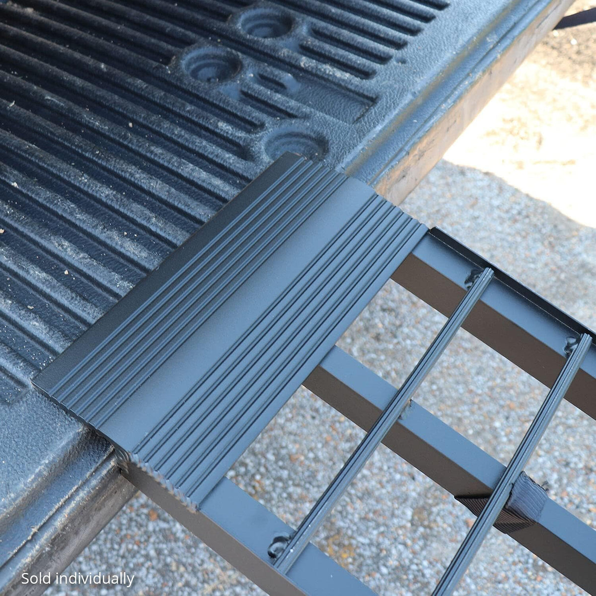 Folding Arch Ramps, Aluminum Frame, 600 LB Capacity, Safety Straps T33877